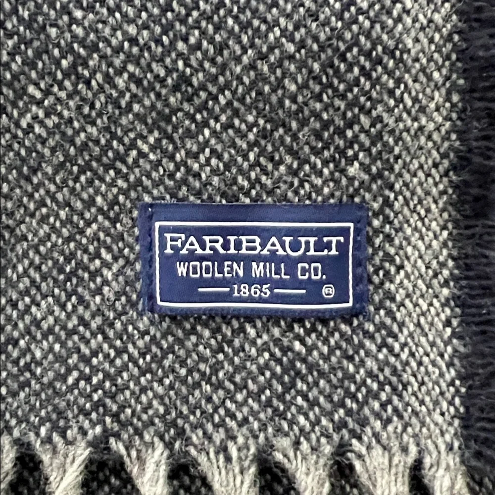 🐑Twill Pattern Navy+Gray Fringed Virgin Wool Scarf | Fairibault Woolen Mill Co.